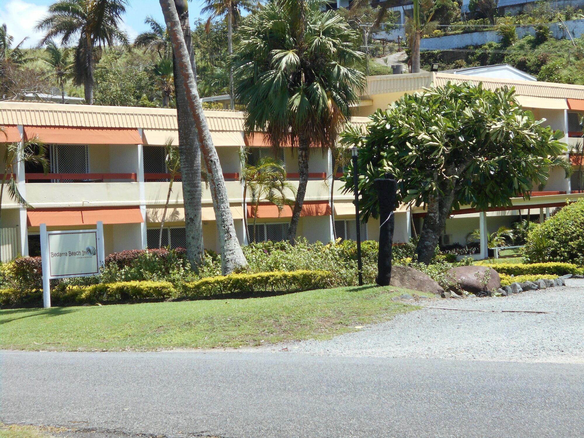 Bedarra Beach Inn Korotogo Exterior photo